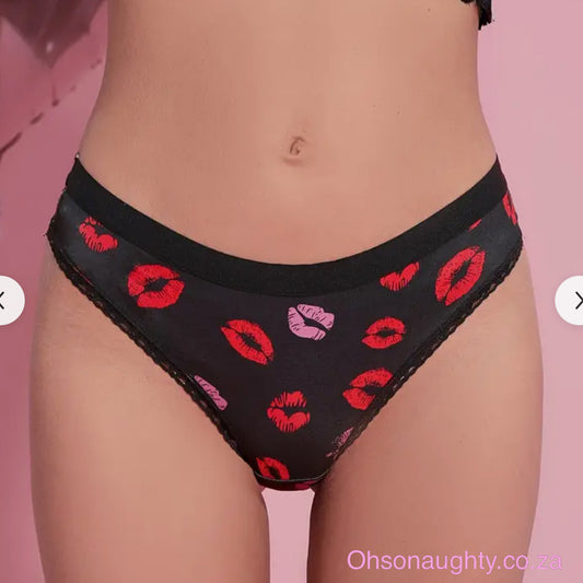 Chic Red Lips Print Seamless Thongs L Oh So Naughty